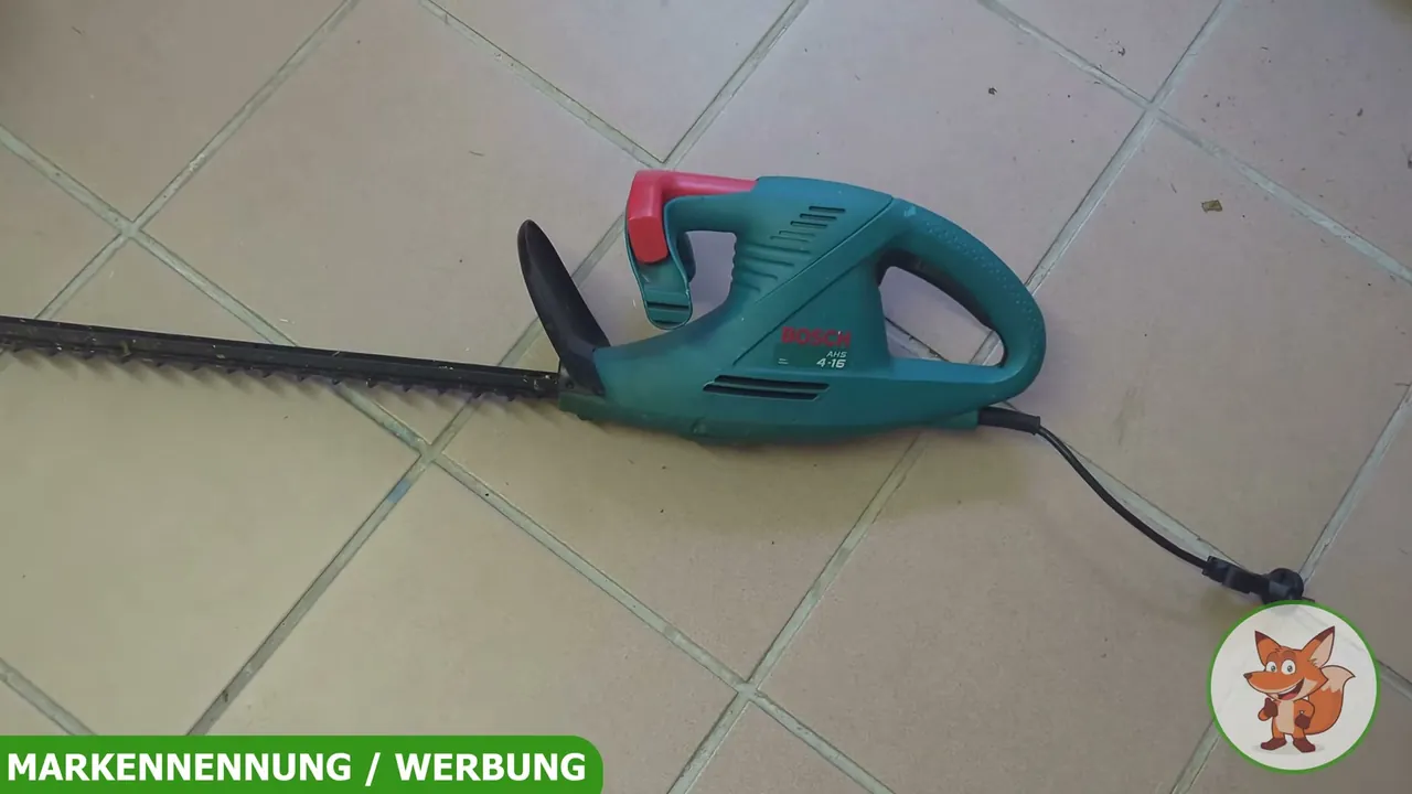 Meiner Meinung nach überzeugt die Bosch AHS Heckenschere durch ihre kompakte Form und eine enorm robuste Bauweise.