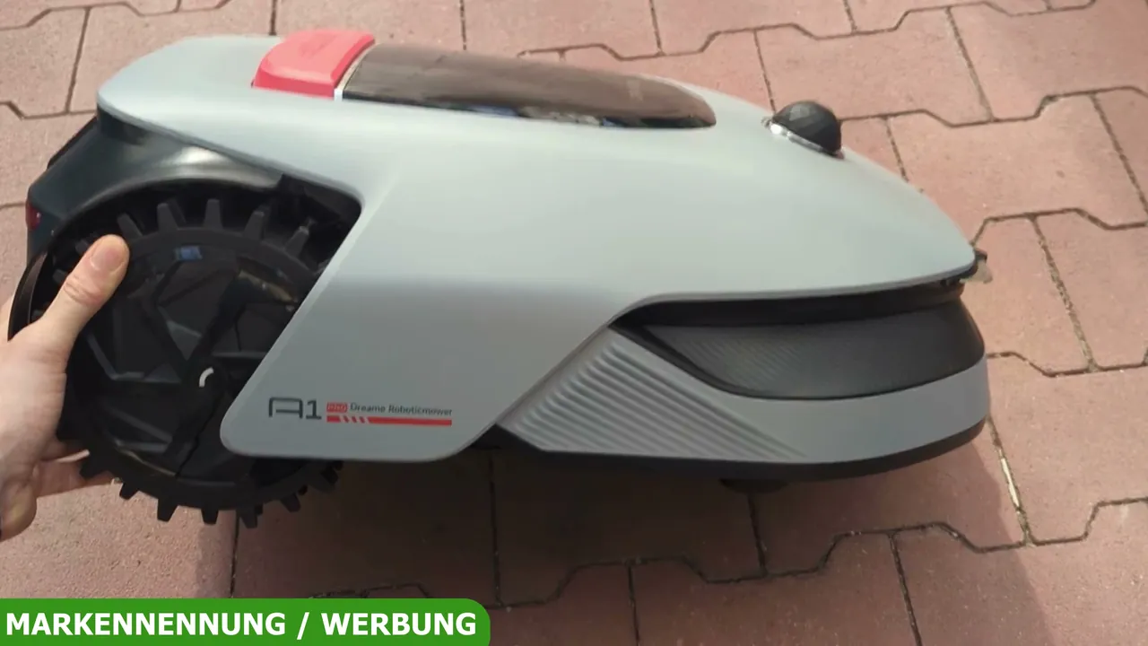 Der Dreame A1 Pro setzt auf markante Offroad-Reifen und ein oben platziertes LiDAR-System zur kabellosen Navigation.