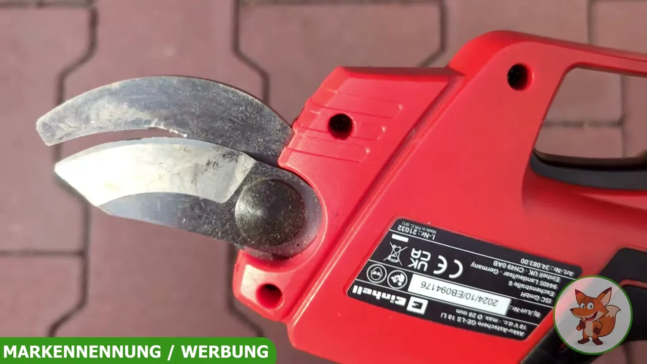 Meiner Meinung nach wirkt die Klingenmechanik sehr solide und verspricht eine lange Lebensdauer im Gartenalltag.
