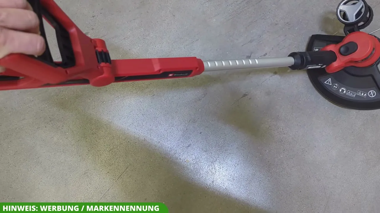 Ich finde die Anpassung über den verstellbaren Aluminium-Führungsholm extrem praktisch für aufrechtes Arbeiten.