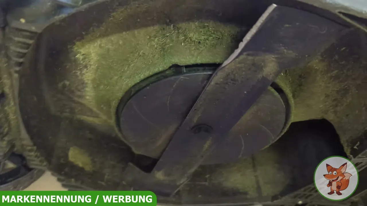 Mit 32 cm Schnittbreite sorgt das Messer aus meiner Sicht für ein zügiges und gleichmäßiges Schnittergebnis.