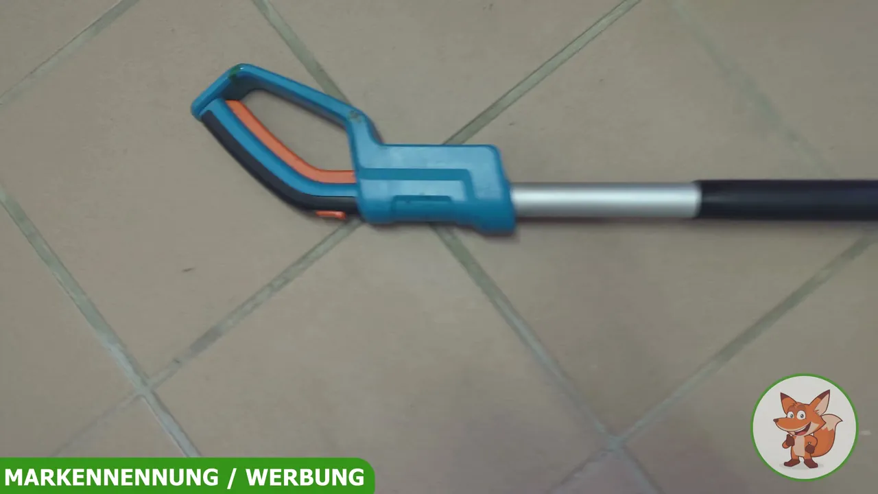 Meiner Meinung nach liegt der ergonomische Griff hervorragend in der Hand und erlaubt eine präzise Führung der Säge.