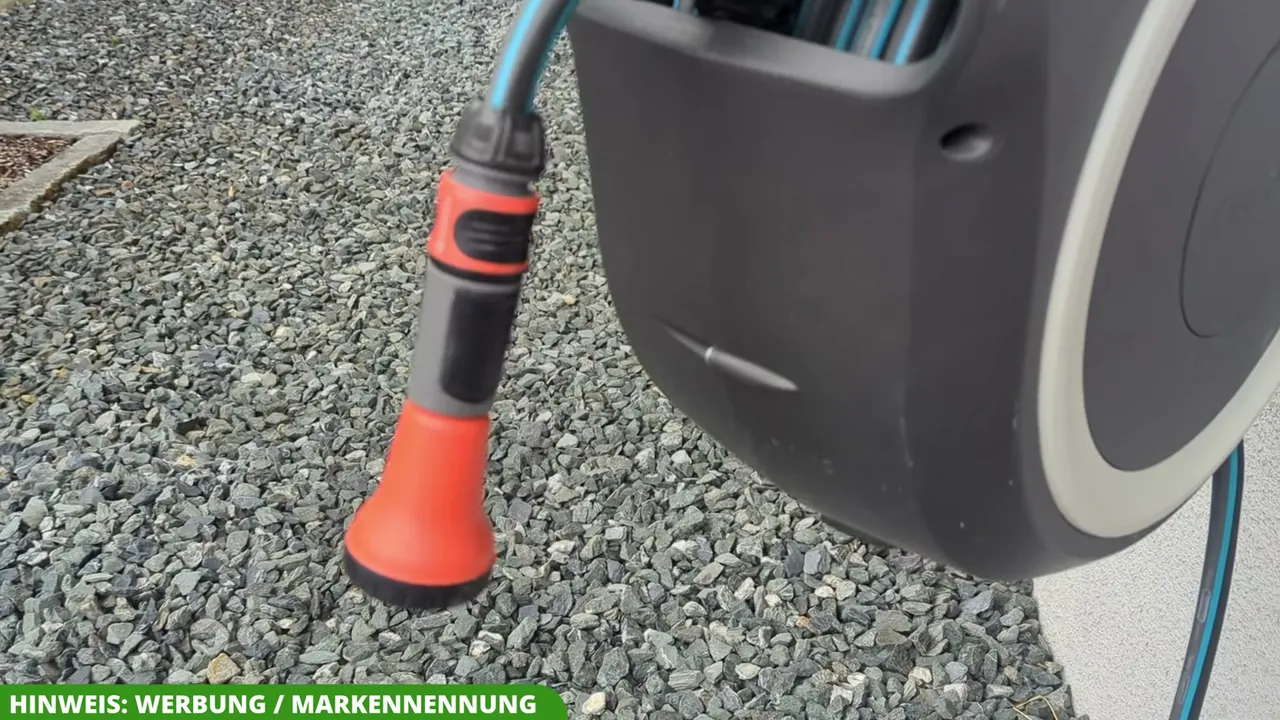 In meinem Test funktionierte das automatische Aufrollen dank Fliehkraftbremse vollkommen zuverlässig und sauber.
