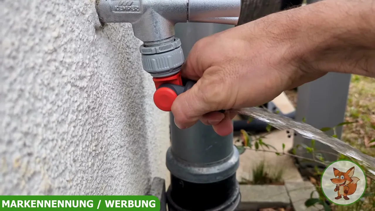 In meinem Test verhindert das um 360 Grad drehbare Gelenk das lästige Abknicken am Wasserhahn optimal.